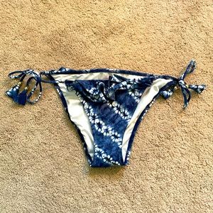 Victoria’s Secret blue and white bikini bottoms